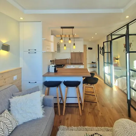 Apartment Le Refuge, 2050m La Plagne, Luxury